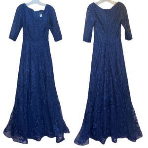 La Femme Embroidered V-Neck Formal Maxi Evening Gown Size 4 Navy Blue